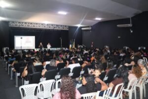 Leia mais sobre o artigo Projeto “Tocantins e Suas Belezas Naturais” leva formação, tecnologia e literatura às escolas públicas de Gurupi